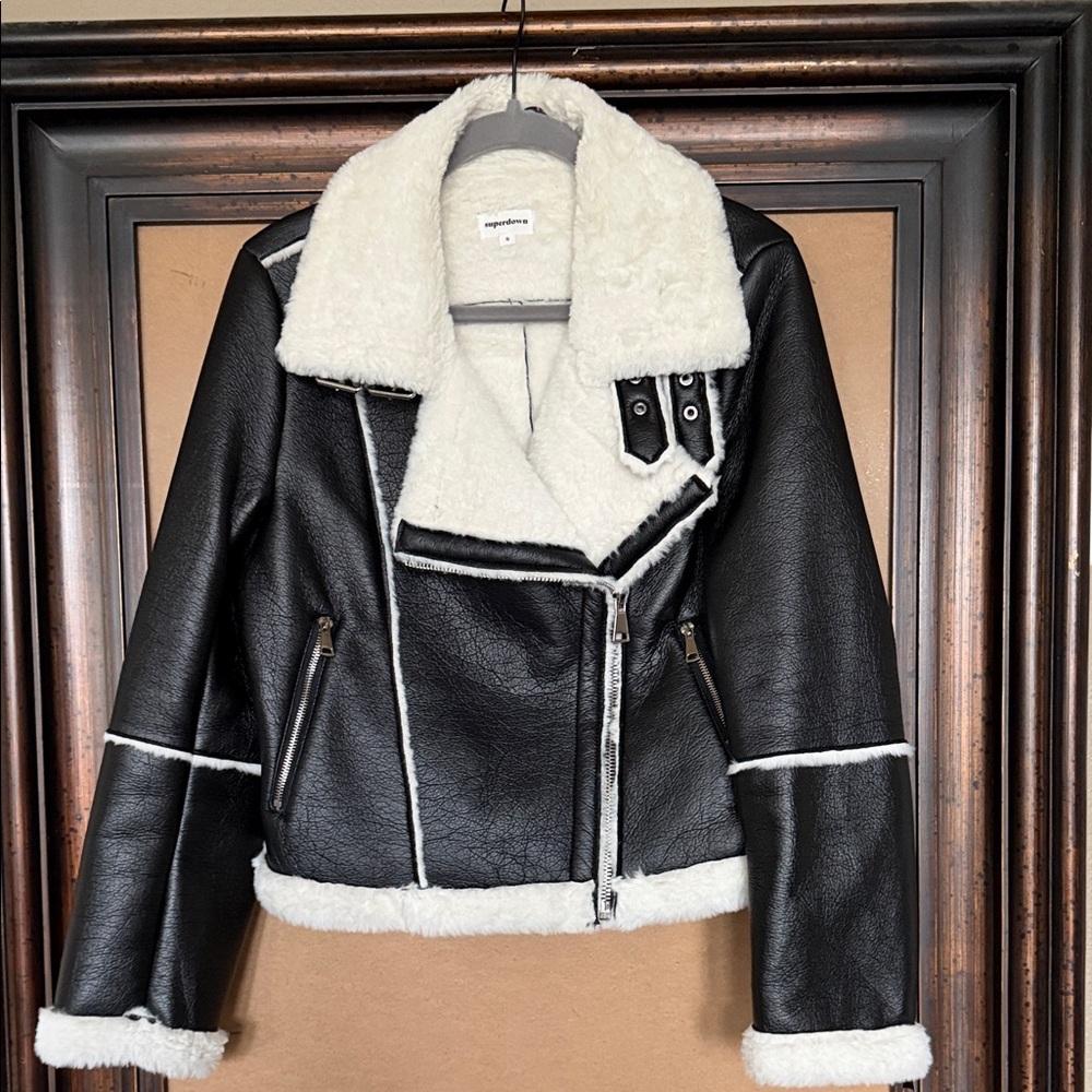 Superdown Genna Black Faux Leather Shearling Moto Jacket - Picture 5 of 8